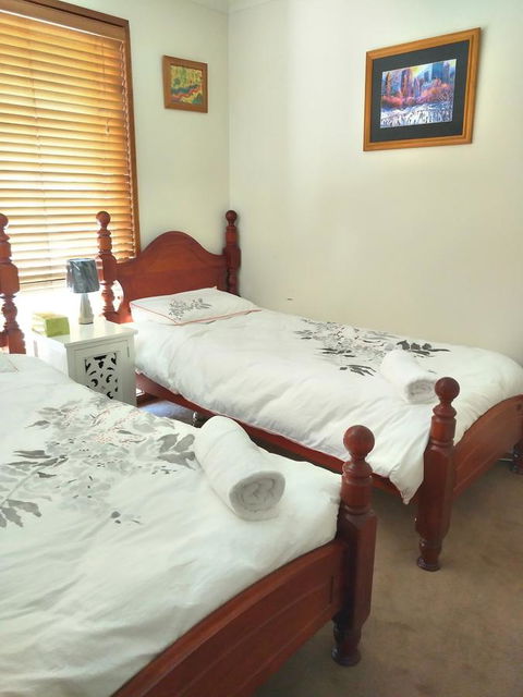 Waterfront Retreat - Holiday Great Ocean Road 22