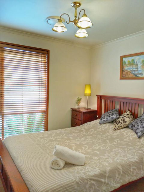 Waterfront Retreat - Holiday Great Ocean Road 21