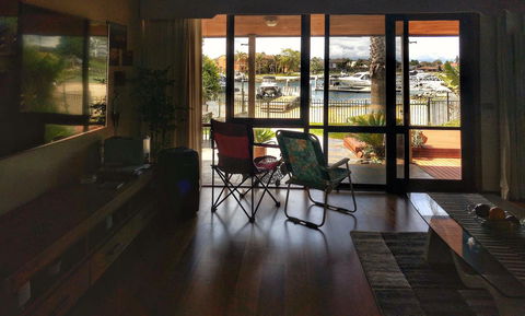 Waterfront Retreat - Holiday Great Ocean Road 3