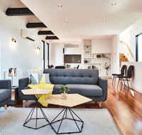 Richmond  3 Level Architecturally Designed Richmond House - Holiday Great Ocean Road