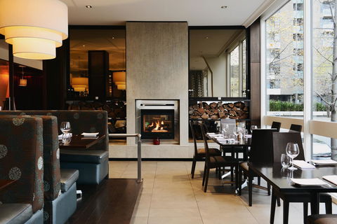 Crowne Plaza Melbourne Carlton, An IHG Hotel - Holiday Great Ocean Road 26