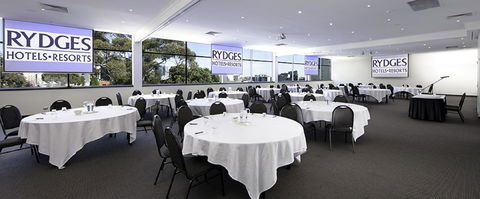 Crowne Plaza Melbourne Carlton, An IHG Hotel - Holiday Great Ocean Road 40