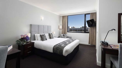 Crowne Plaza Melbourne Carlton, An IHG Hotel - Holiday Great Ocean Road 7
