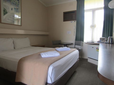 Twin City Motor Inn - Holiday Great Ocean Road 0