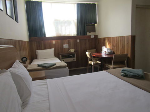 Twin City Motor Inn - Holiday Great Ocean Road 30