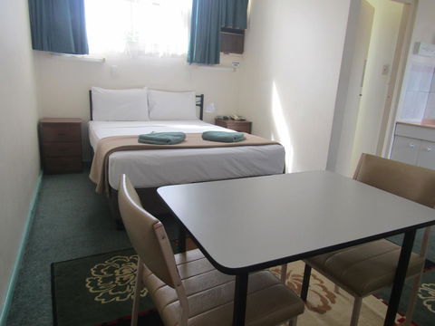 Twin City Motor Inn - Holiday Great Ocean Road 16