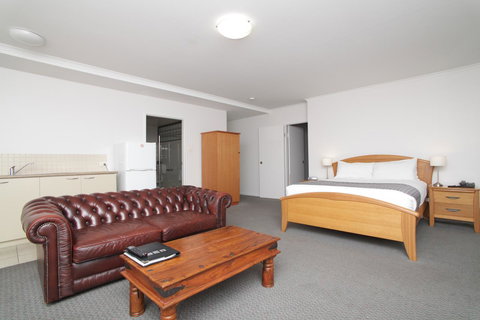 Quality Inn & Suites The Menzies - Holiday Great Ocean Road 8