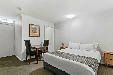 Quality Inn & Suites The Menzies - Holiday Great Ocean Road 2