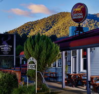 The Harrietville Snowline Hotel - Holiday Great Ocean Road