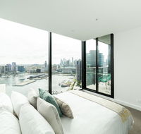 Melbourne Private Apartments - Collins Wharf Waterfront Docklands - Holiday Great Ocean Road