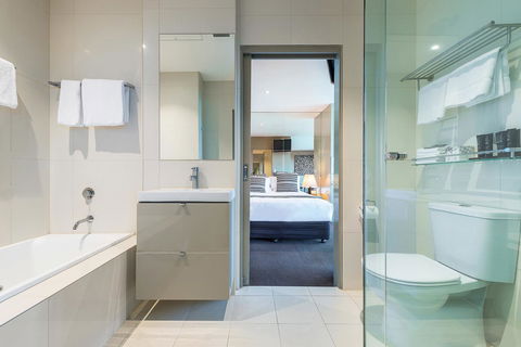 Novotel Melbourne Preston - Holiday Great Ocean Road 8