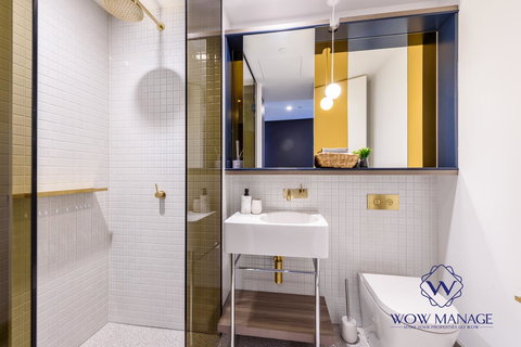 WOW Apartment On Lonsdale - Holiday Great Ocean Road 11