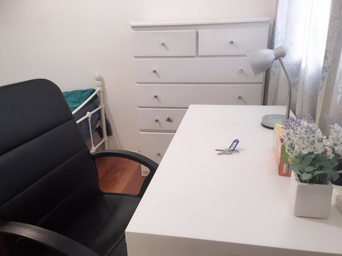 Doncaster Westfield Home Stay - Holiday Great Ocean Road 36