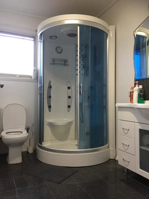 Doncaster Westfield Home Stay - Holiday Great Ocean Road 40