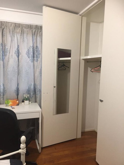 Doncaster Westfield Home Stay - Holiday Great Ocean Road 4