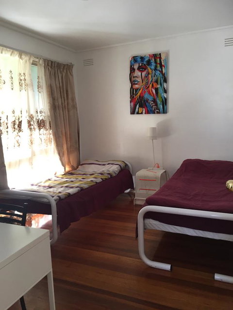 Doncaster Westfield Home Stay - Holiday Great Ocean Road 32
