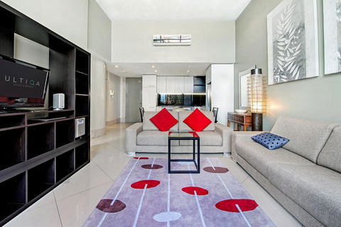ULTIQA Little Collins (located At The Hero Apartment Building) - Holiday Great Ocean Road 4