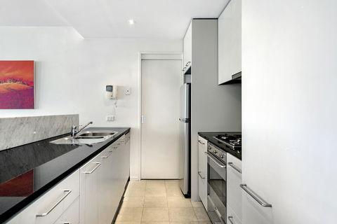 ULTIQA Little Collins (located At The Hero Apartment Building) - Holiday Great Ocean Road 12