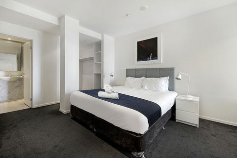 ULTIQA Little Collins (located At The Hero Apartment Building) - Holiday Great Ocean Road 28