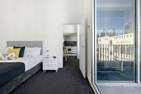 ULTIQA Little Collins (located At The Hero Apartment Building) - Holiday Great Ocean Road 21