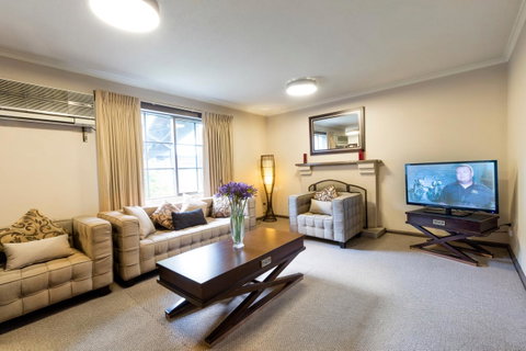 Eltham Gateway Hotel & Conference Centre - Holiday Great Ocean Road 35