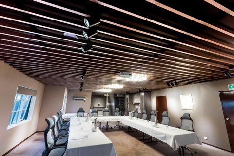 Eltham Gateway Hotel & Conference Centre - Holiday Great Ocean Road 11
