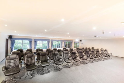 Eltham Gateway Hotel & Conference Centre - Holiday Great Ocean Road 18
