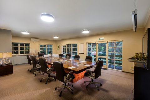 Eltham Gateway Hotel & Conference Centre - Holiday Great Ocean Road 12