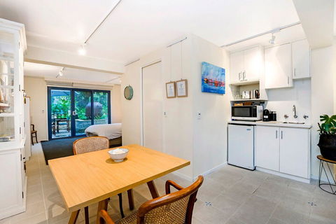 The Waterfront Apartment - Holiday Great Ocean Road 8