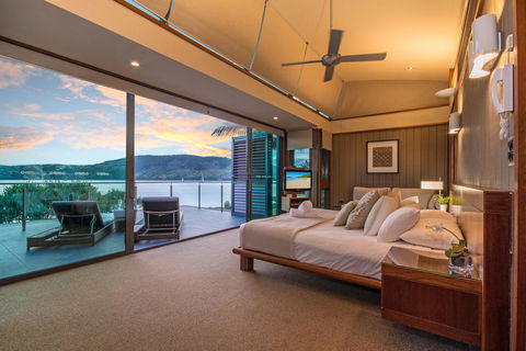 The Blue Marlin Yacht Club Villa 6 On Hamilton Island - Holiday Great Ocean Road 1