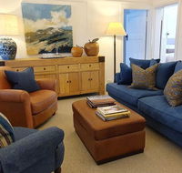 The Dewhurst - Sophisticated Entire CBD Apartment - Holiday Great Ocean Road