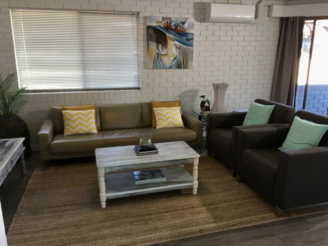 The Nesst @ Southport - 2 Bdrm Apartment - Holiday Great Ocean Road 1