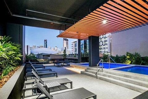 The Opulent Design APT In South Brisbane - Holiday Great Ocean Road 1
