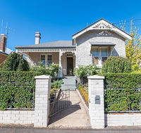 The Pearl on Prince  Stylish Cottage CBD Wifi - Holiday Great Ocean Road