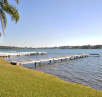 The Studio on the Lake  Fishing Point Lake Macquarie - honestly put the line in and catch fish - Holiday Great Ocean Road