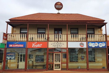 The Victoria Hotel with Holiday Great Ocean Road