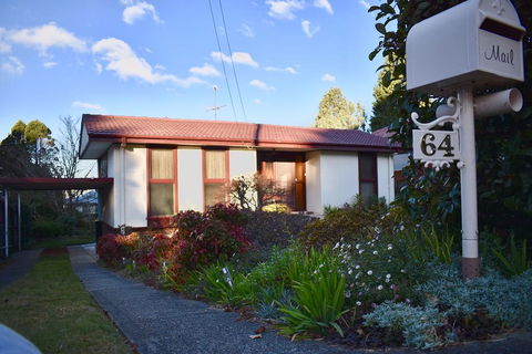 Three Sisters Garden Cottage - Holiday Great Ocean Road 0