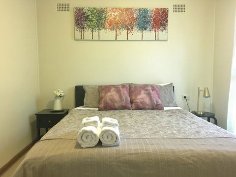 Three Sisters Garden Cottage - Holiday Great Ocean Road 2