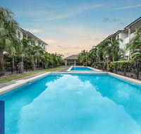 Townsville Luxury spacious Apt 3 BR-2BTH Pools - Holiday Great Ocean Road