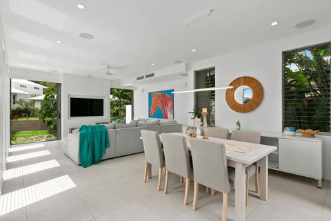 Tranquil Waters: Luxury Retreat In Oceans Edge - Holiday Great Ocean Road 2