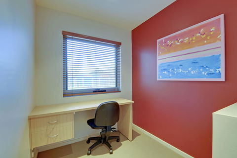 Traralgon Serviced Apartments - Holiday Great Ocean Road 2