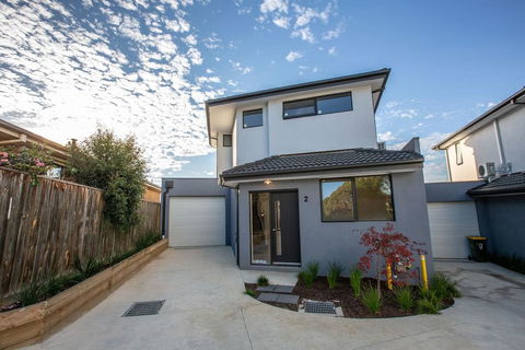 Trendy Sweet Home 4Beds@Blackburn South - Holiday Great Ocean Road 0