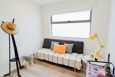 U101 Brunswick Living Brand New Deluxe Balcony Apartment Close To Airport And CBD - Holiday Great Ocean Road 1
