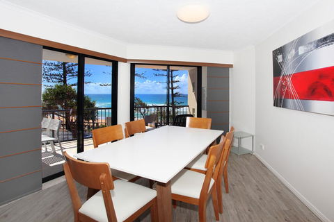 Unit 4, The Rocks, 1746 David Low Way Coolum Beach - 500 Bond - Holiday Great Ocean Road 3