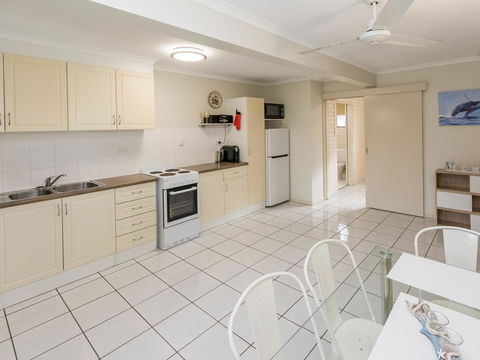 Upstairs And Downstairs - 81 Denman Camp Rd - Holiday Great Ocean Road 3