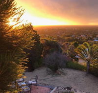 Vermillion Skies Holiday Accommodation - Holiday Great Ocean Road