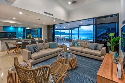 Villa 16 The Edge On Hamilton Island - Holiday Great Ocean Road 2