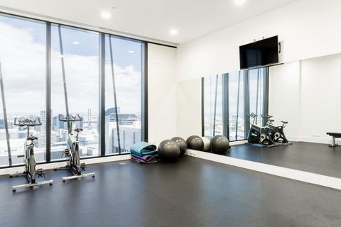 Wake To Eureka Tower Views From Prestigious Collins St - Holiday Great Ocean Road 3