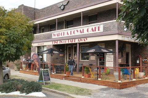 Walcha Royal Cafe & Accommodation - Holiday Great Ocean Road 0