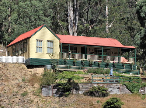 Walhalla Wild Cherry - Holiday Great Ocean Road 0